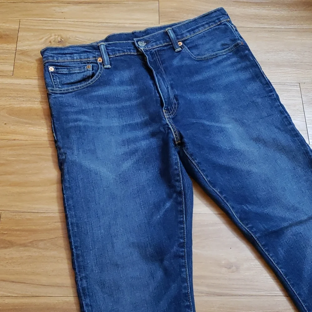 Levi's Medium Wash Skinny Jean Sz 33×32